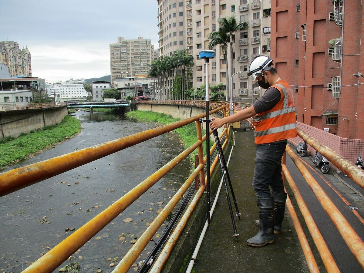 UAV輔助作業EGPS定位。 圖：新北市水利局提供