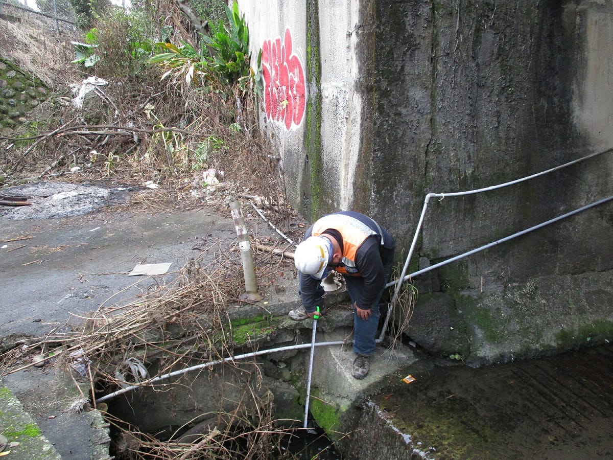 水利建造物定期檢查。 圖：新北市水利局提供