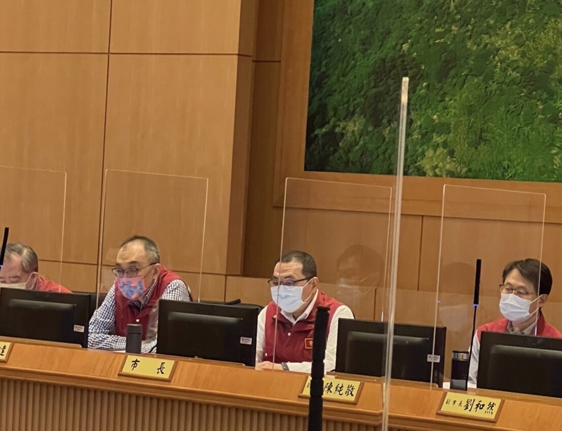 侯友宜於市政會議感謝各局處的協力合作及原民局的努力，讓原住民族政策得以落實。 圖：新北市原民局提供