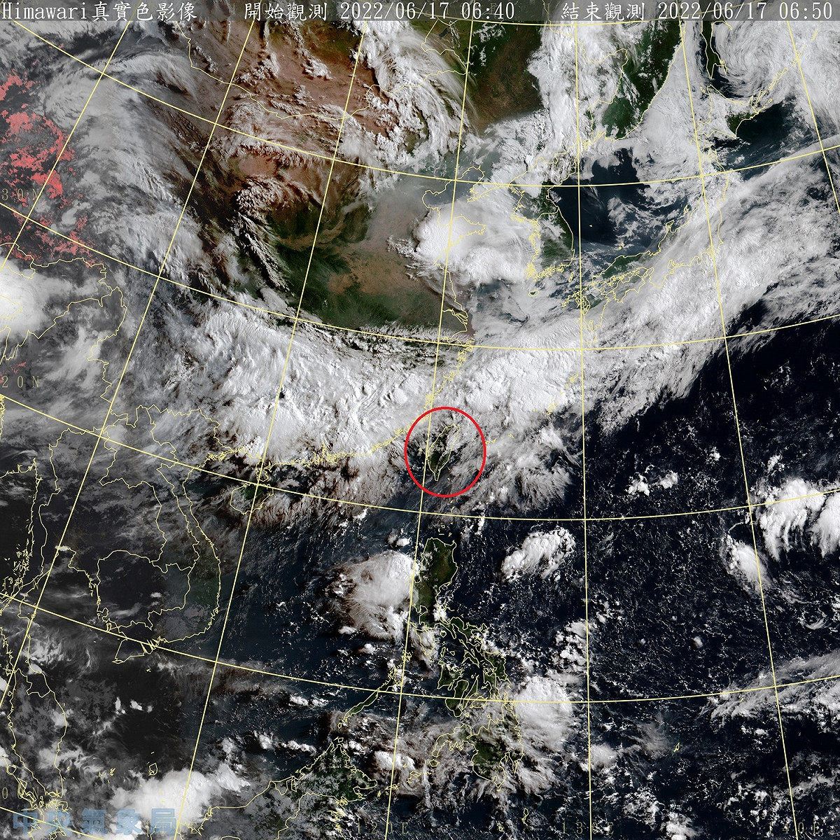 鋒面逐漸北移，太平洋高壓在日本東南方海面滯留，今天大氣不穩定，金門與馬祖有短暫陣雨，其他地區則是多雲到晴的天氣。 圖：中央氣象局/提供