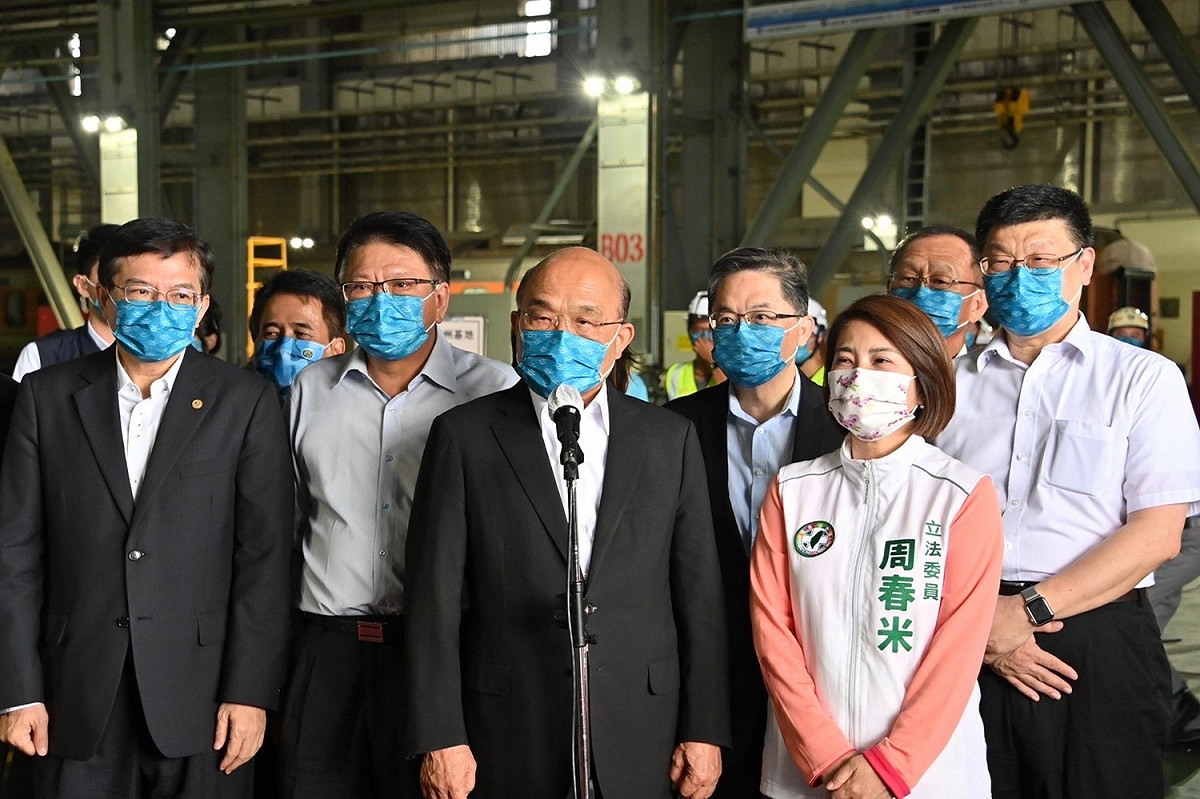 高雄機廠遷建潮州基地18日舉行啟用典禮。 圖：行政院提供
