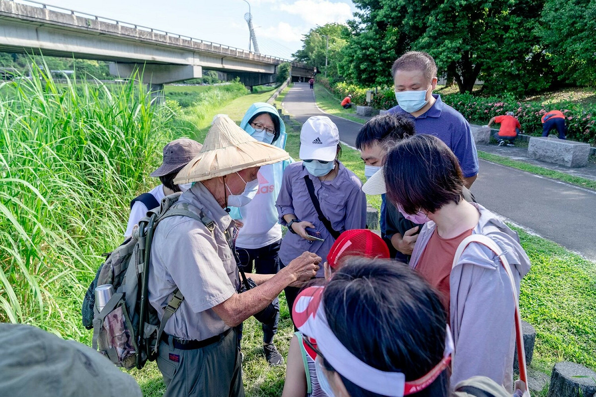 廖珮璇從踏查和共學開始，凝聚在地夥伴重新認識這塊土地。 圖：新北市文化局提供