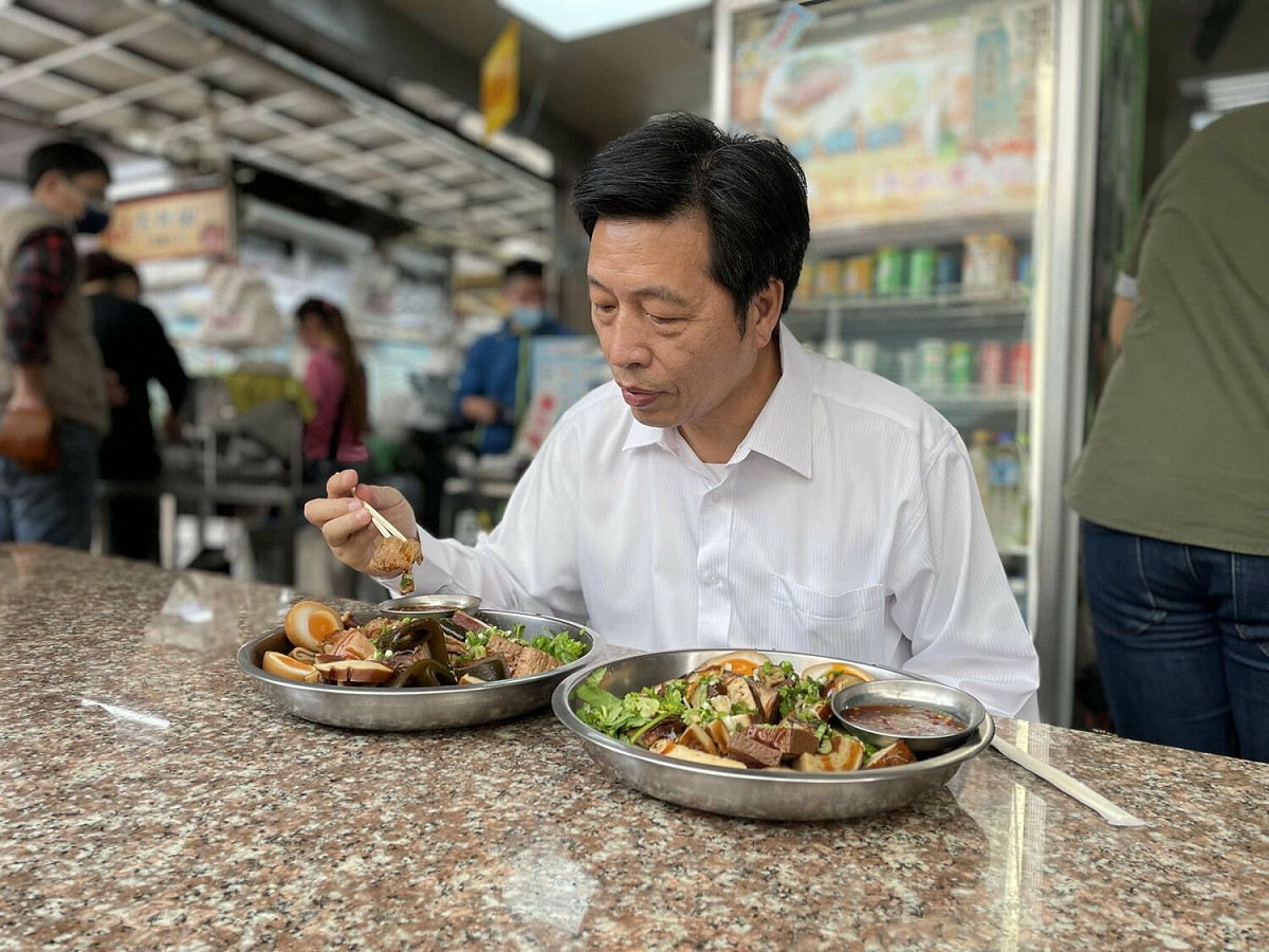 王浩宇指出，鄭寶清剛好就在20~39歲這塊太弱，如果真的出線，那民進黨要勝選的機率不高。 圖：翻攝王浩宇臉書