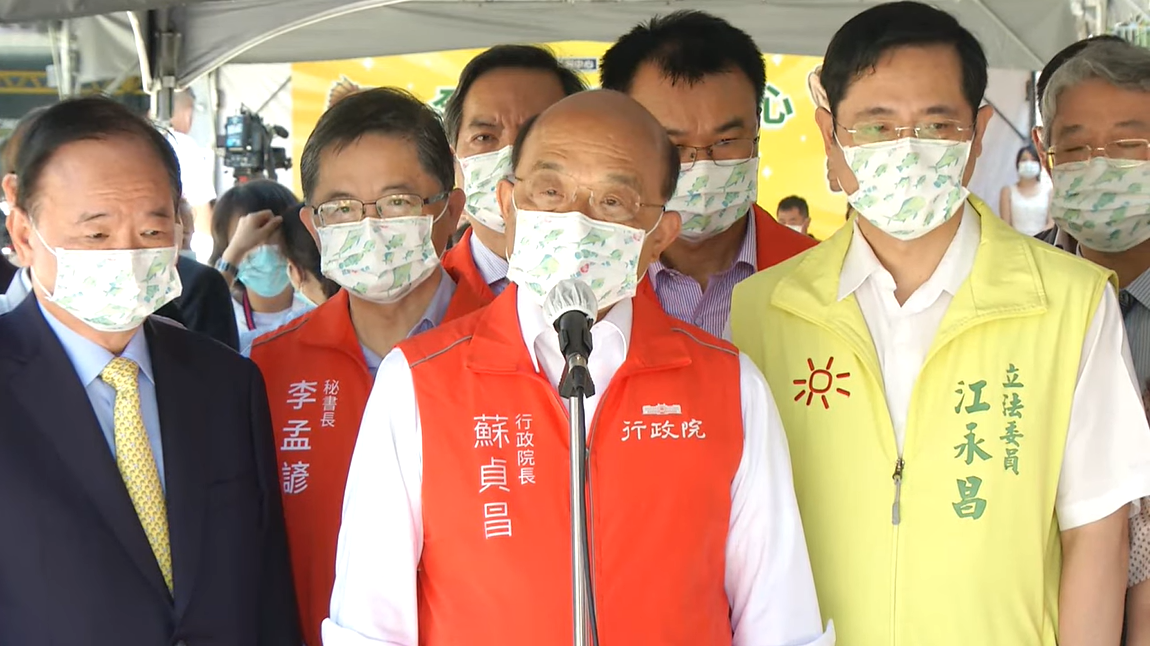行政院長蘇貞昌今（22）天上午到新北中和全聯新生店出席「全民相挺 漁民放心～台灣石斑 世界尚讚」記者會，會前受訪。 圖：擷自直播畫面