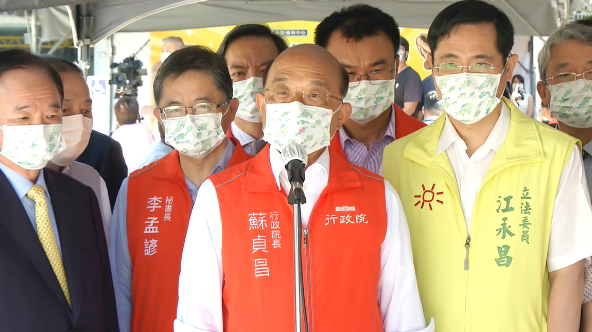 行政院長蘇貞昌今（22）天上午到新北中和全聯新生店出席「全民相挺 漁民放心～台灣石斑 世界尚讚」記者會，會前受訪。 圖：擷自直播畫面