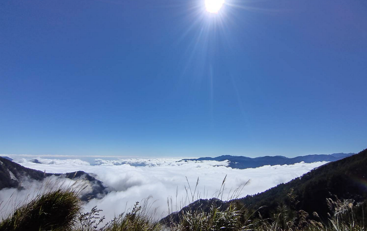 中橫公路美景，玉山國家公園管理處籲共同保護生態環境，垃圾務必要帶下山。 圖：玉山國家公園管理處 / 提供