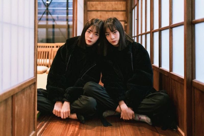 反骨男孩雙胞胎姊妹「軒姐宸妹」。 圖：翻攝自IG(@caiaichen_1101_)