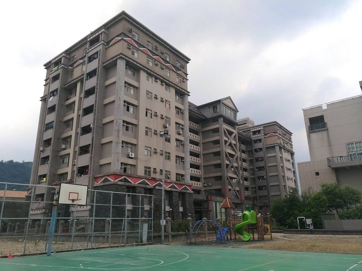 111年6月27日在三峽隆恩埔社會住宅辦理到期戶說明會。 圖：新北市原民局提供