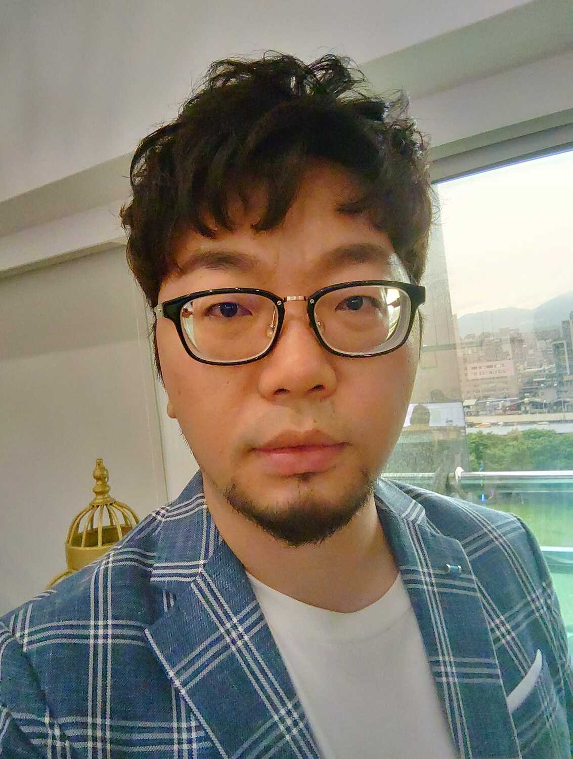 實況主兼賽事主播長毛。 圖：翻攝自長毛臉書
