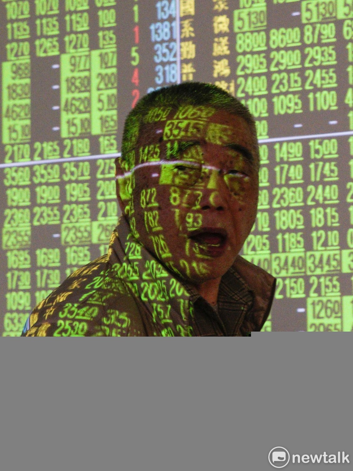 台灣經濟在數字據上，看起來是不錯的，但對於一般平民來說，人們似乎缺乏富裕的實際感覺。