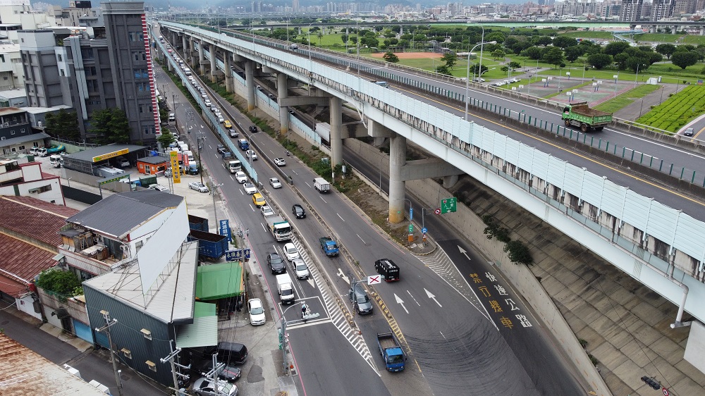 台64線下三重匝道路口現況照片。 圖：新北市交通局提供