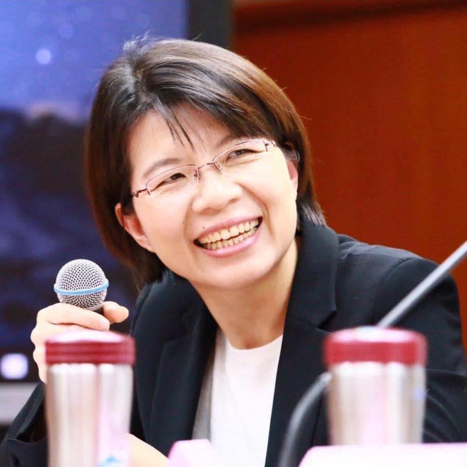 民進黨選對會建議徵召立法委員黃秀芳參選彰化縣長。 圖：翻攝自黃秀芳臉書