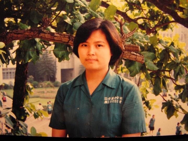 沈慧虹曬高中制服嫩照，號召新竹人走進投票所。 圖：翻攝自沈慧虹 臉書