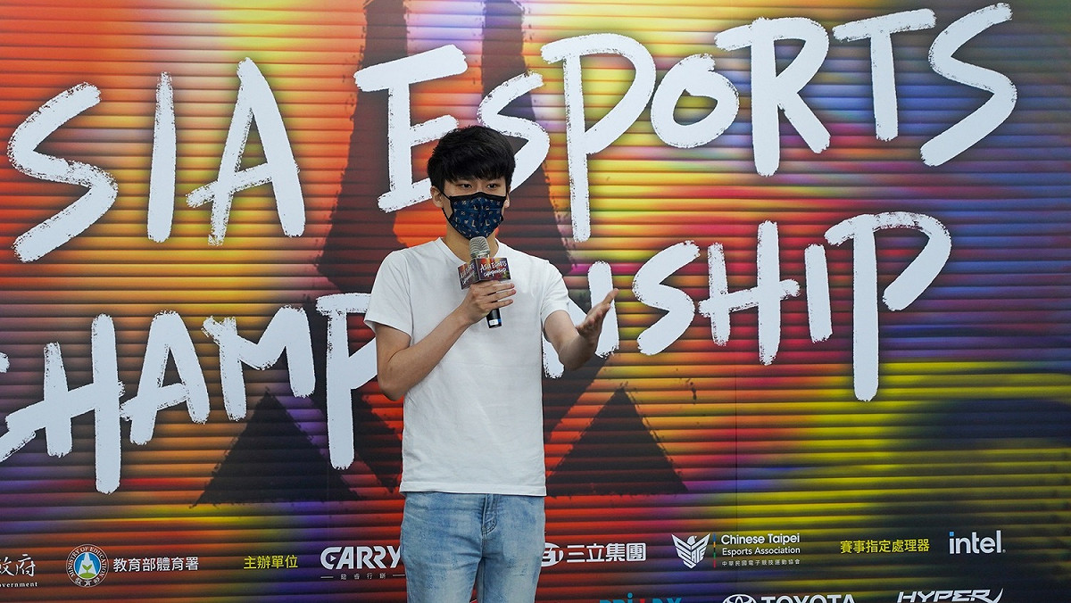 鍇睿行銷執行長顏宥騫歡迎熱愛電競的民眾，9月中旬到新莊宏匯廣場感受緊張刺激的賽事氛圍。 圖：新北市經發局提供