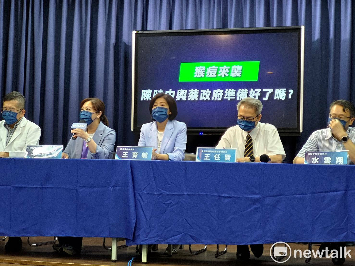 國民黨召開記者會，直指陳時中若為參選台北市長而請辭，須承擔「落跑指揮官」罵名。 圖：黃建豪/攝