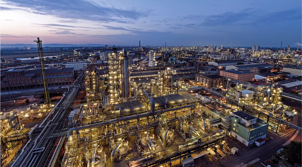 德國路德維希港（Ludwigshafen）的巴斯夫（BASF）化工廠 圖：翻攝自BASF官網
