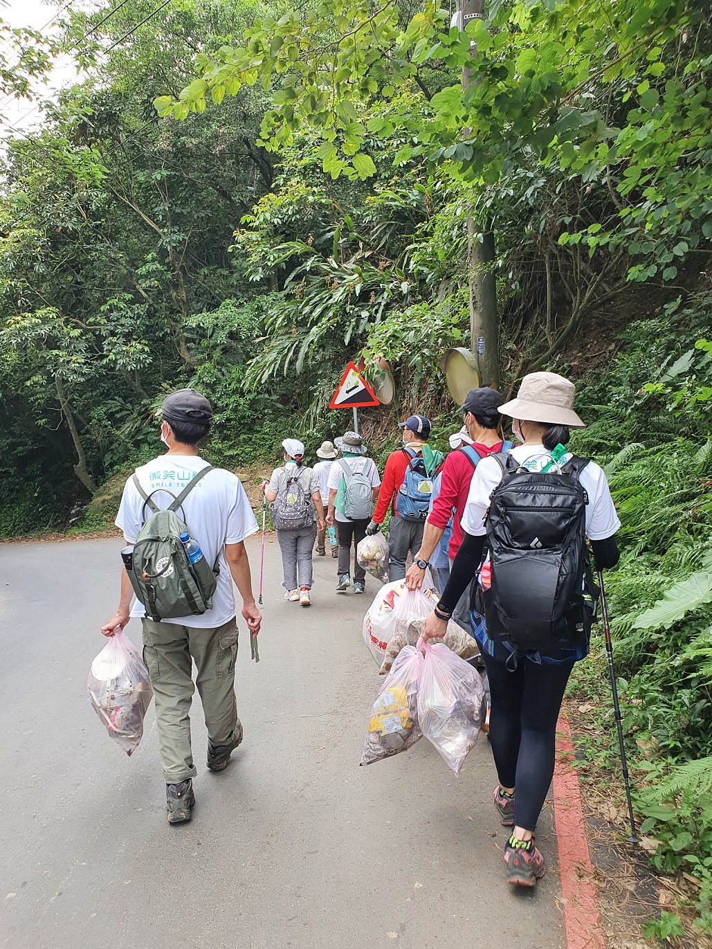 新北淨山活動推廣守護新北山林，大家攜手合作一起來。 圖：新北市觀旅局提供