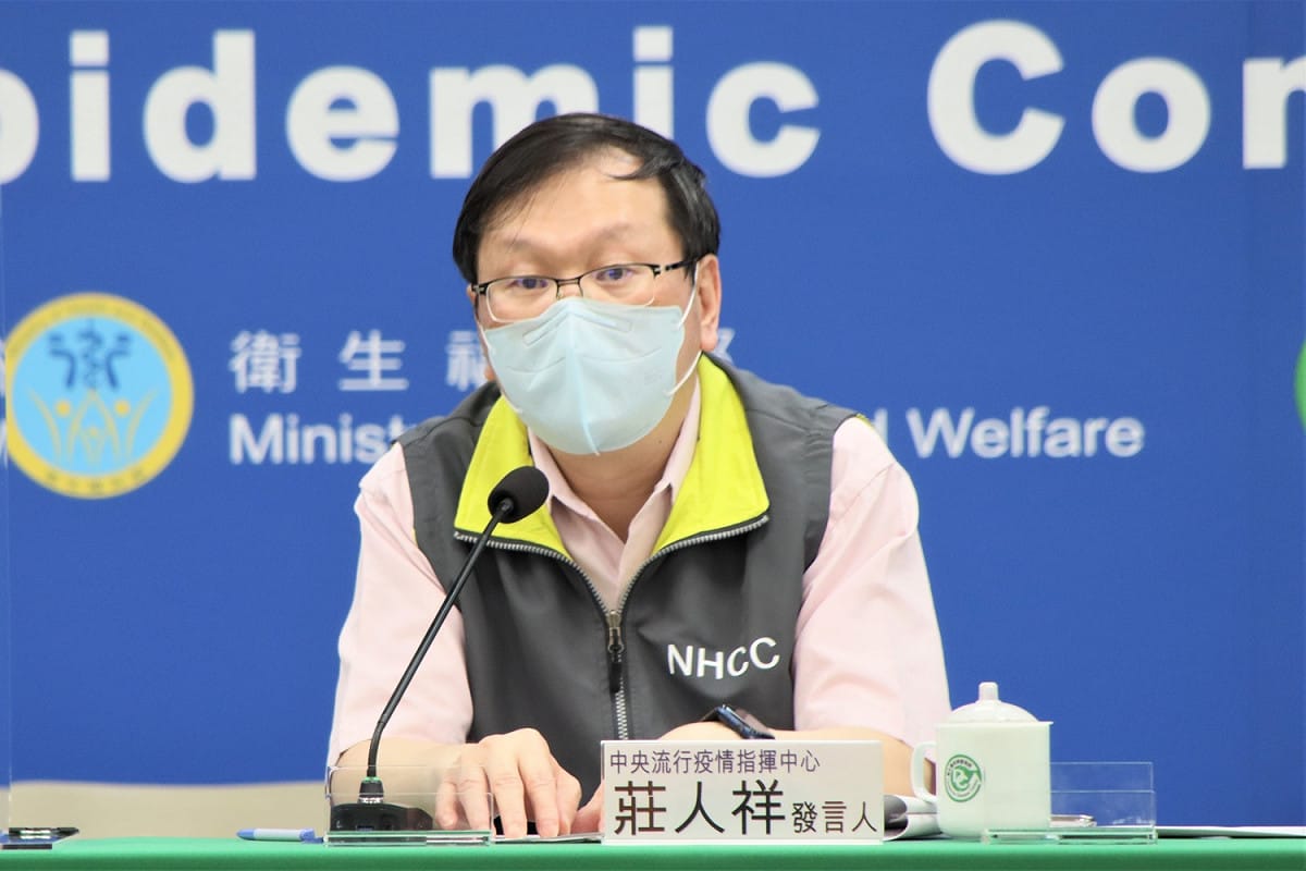 指揮中心發言人莊人祥今(1)針對經濟學人統計 圖：中央流行疫情指揮中心提供