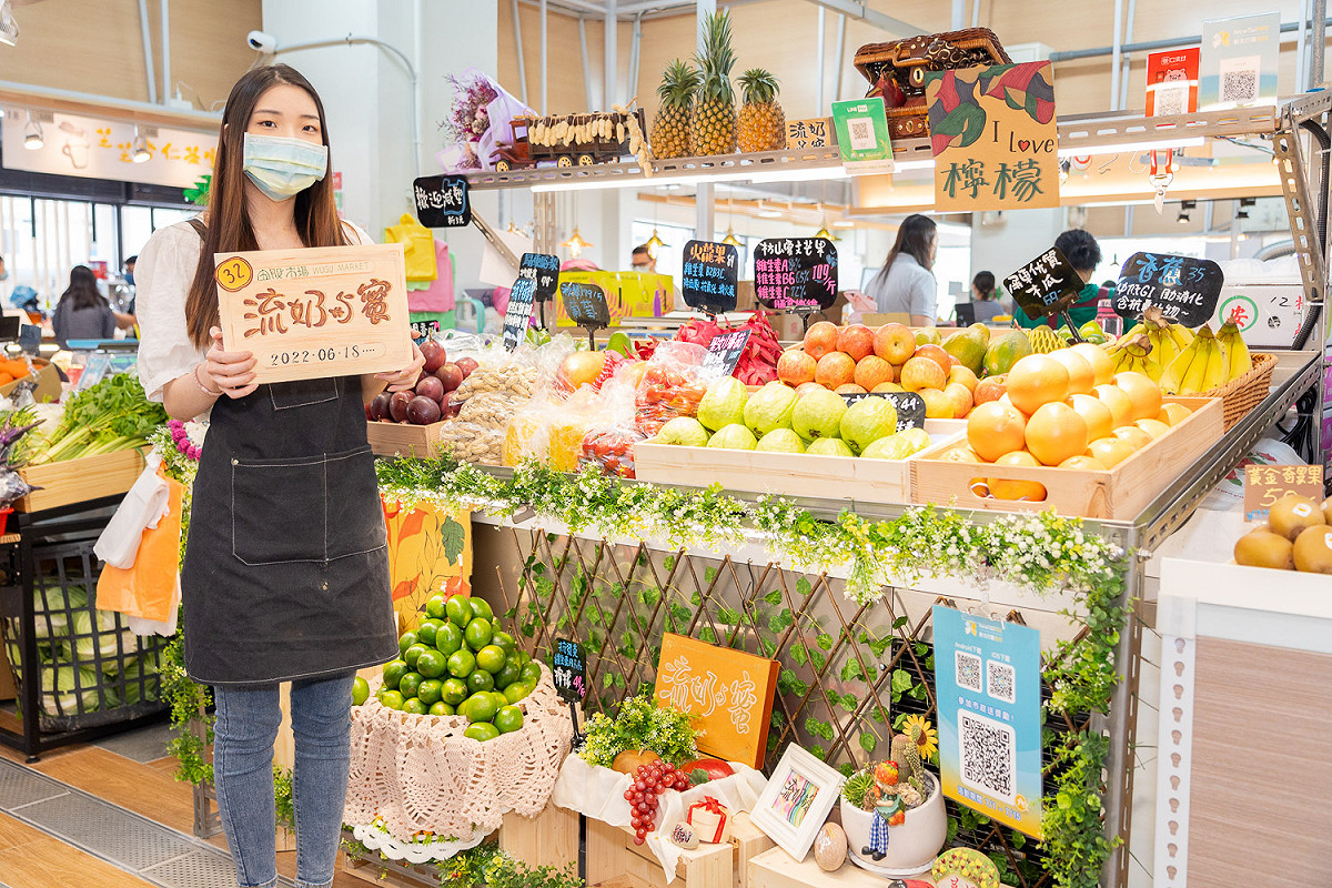 五股市場吸引許多90後的青年創業老闆在此發展事業。 圖：新北市市場處提供