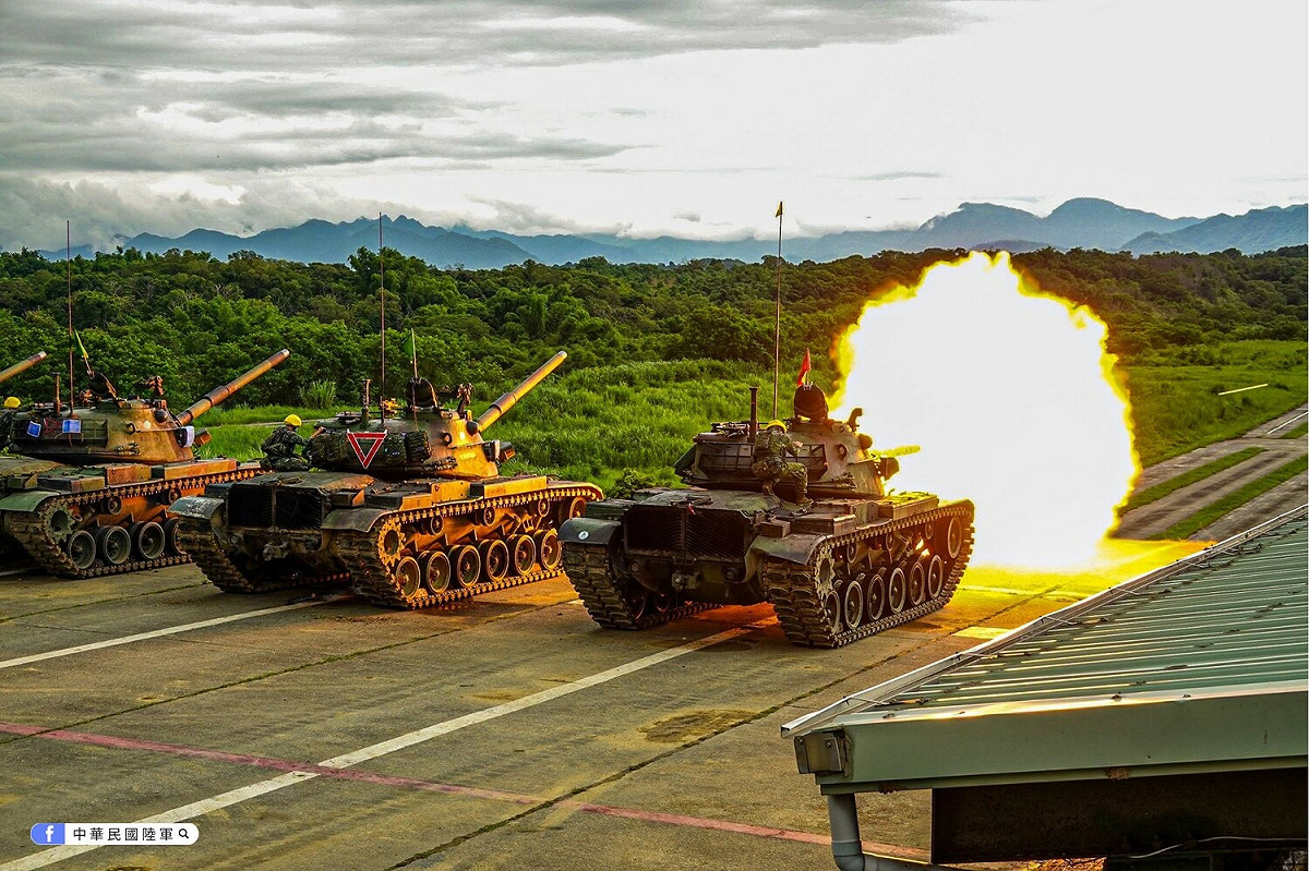 戰車連實施105公厘戰車砲實彈射擊。 圖/中華民國陸軍 臉書粉專