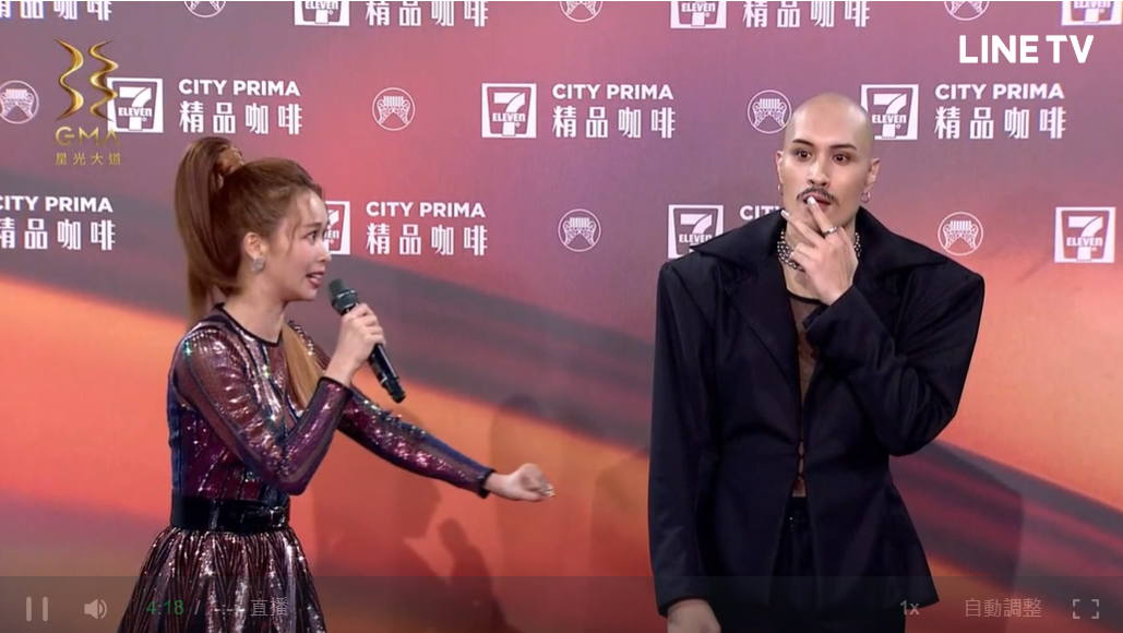 黃宣身為紅毯主持人之外，同時也準備角逐哥王寶座。