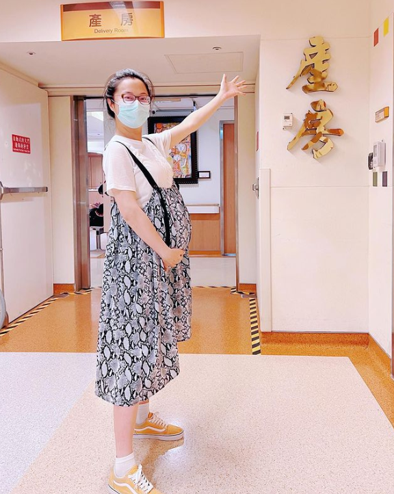趙小僑剖腹產下「典典寶寶」！經紀人報喜：母女平安
