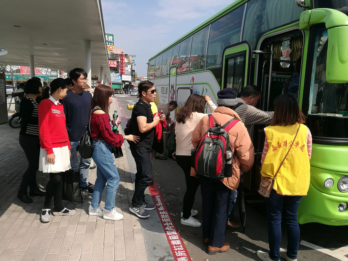台灣好行阿里山線。 圖：交通部公路總局／提供