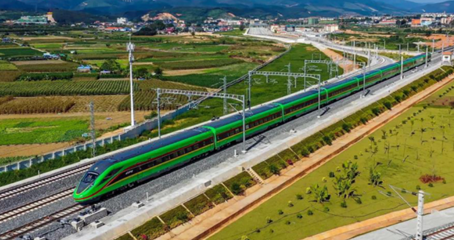寮國與中國共同開發的中老鐵路（ China-Laos Railway ） 圖: 翻攝自中國國鐵集團官方微信公眾號