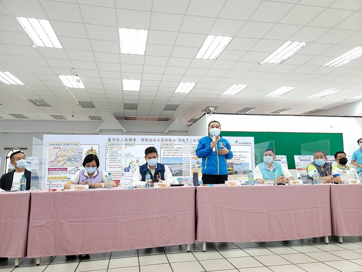 侯友宜今(7)日參加蘆洲行動治理。 圖：新北市民政局提供