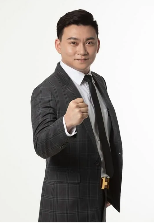 台中市南屯區新生里長參選人辛宗頴。 圖：翻攝自辛宗頴臉書