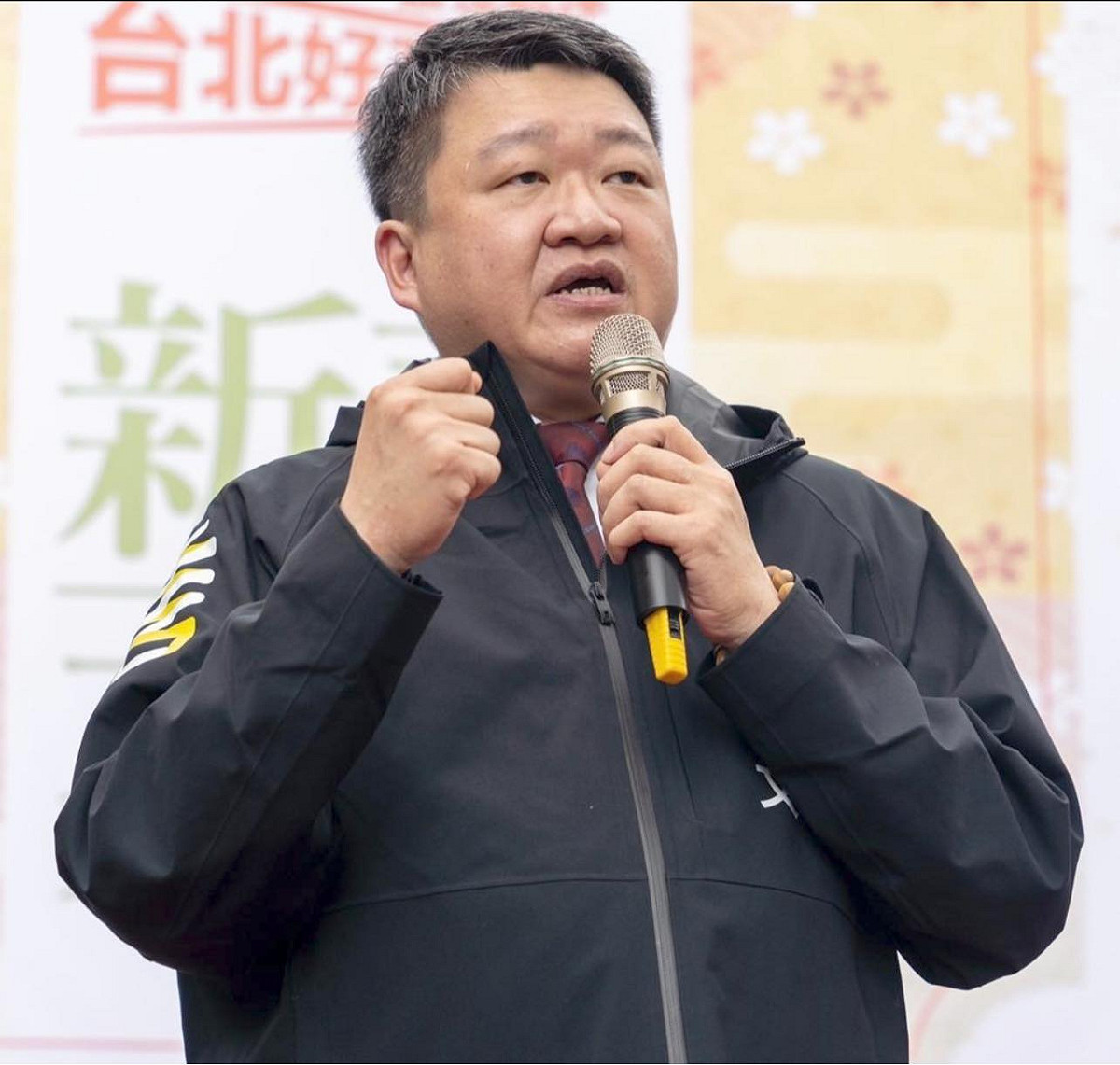 恩恩國賠案不成立，何博文指新北市府「球員兼裁判、官官相護」，竟稱「全力」、「積極」搶救，無絲毫半點疏失，痛批侯友宜「好敢，好不要臉」，為顧顏面，冷血無情。 圖：翻攝何博文臉書（資料照）