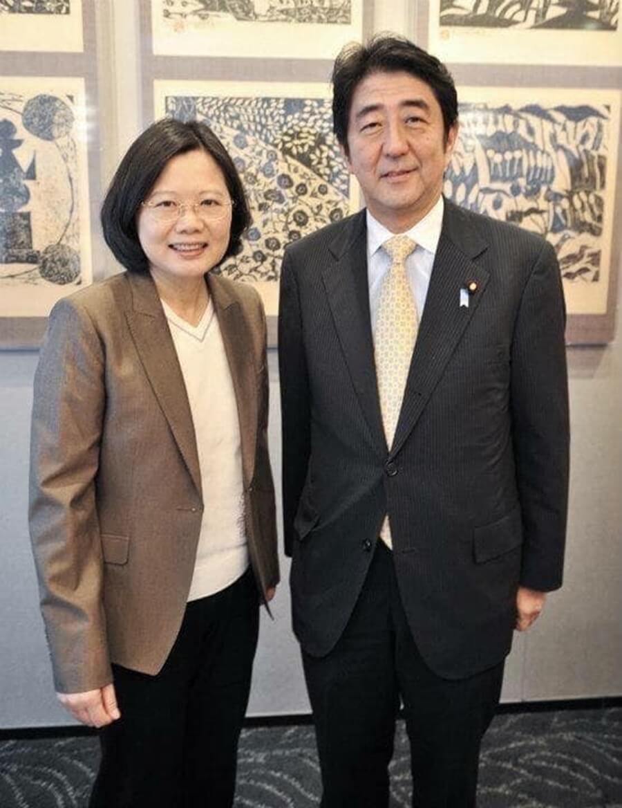 安倍晉山被刺傷亡，台灣政府機關、公立學校將在7月11日下半旗。 圖：擷自蔡英文臉書