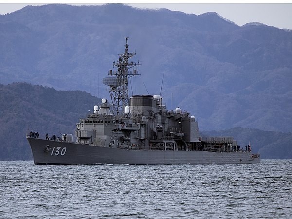 山上任職過的日本海上自衛隊的護衛艦「松雲」。