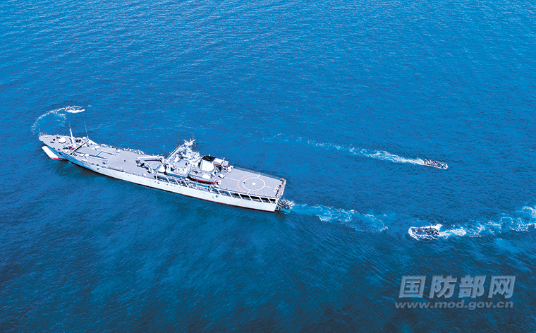 中共將和巴基斯坦展開聯合軍演。圖為中共海軍陸戰隊進行浮渡裝卸載訓練。 圖：翻攝自中共國防部官網