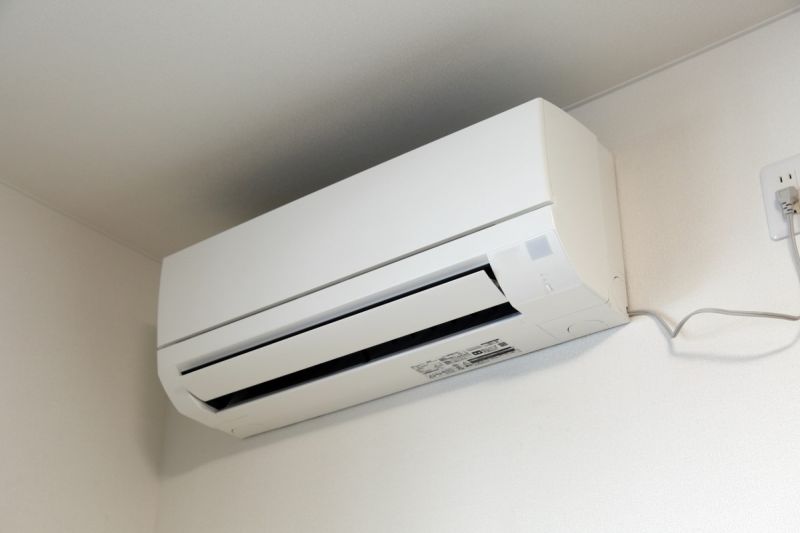 ▲台電建議民眾每兩三周定期清洗濾網，有網友分享「本來吹24度好熱，洗完吹26度還要蓋被子」。（示意圖） 圖：nownews提供