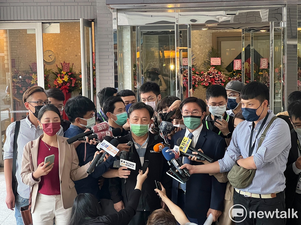 民進黨秘書長林錫耀、民進黨台北市黨部主委張茂楠。 圖：周煊惠 / 攝