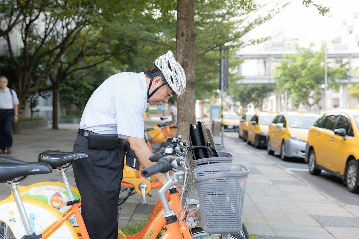 台北市長柯文哲曾一度想要「消滅」YouBike，不過以慘敗收場。 圖：翻攝自柯文哲臉書