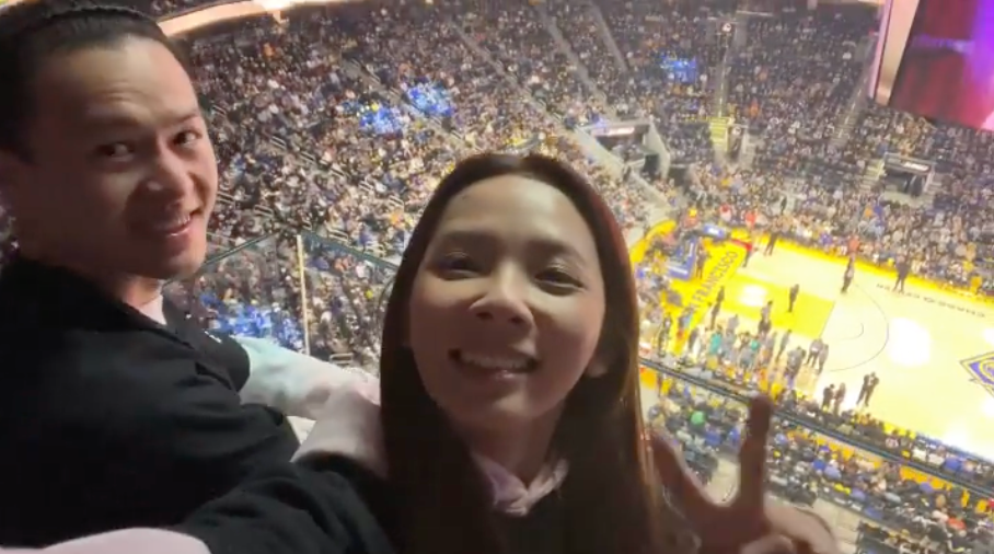 滴妹和男友購票入場觀賞NBA球賽。 圖：翻攝自滴妹IG