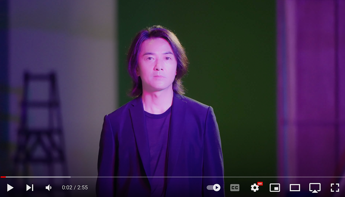 港星鄭伊健來台拍攝廣告。 圖：翻攝自HUEI YEH輝葉YT頻道