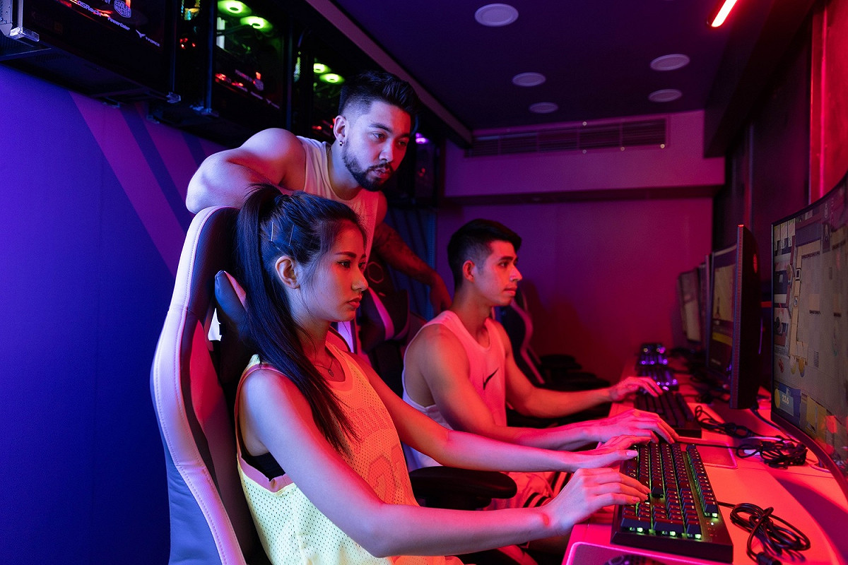玩家可以單人或組隊方式參，即時對戰的刺激與快感 圖：Cooler Master/提供