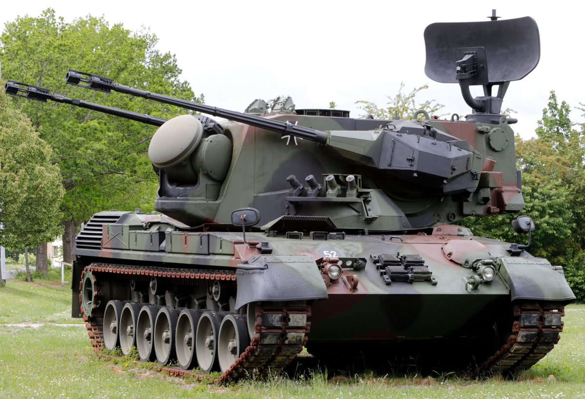 烏克蘭軍媒《Мілітарний》報導，至少有100名烏克蘭軍隊士兵已經開始在德國接受「獵豹」(Gepard1A2)防空坦克的培訓。 圖：翻攝Мілітарний推特（資料照）