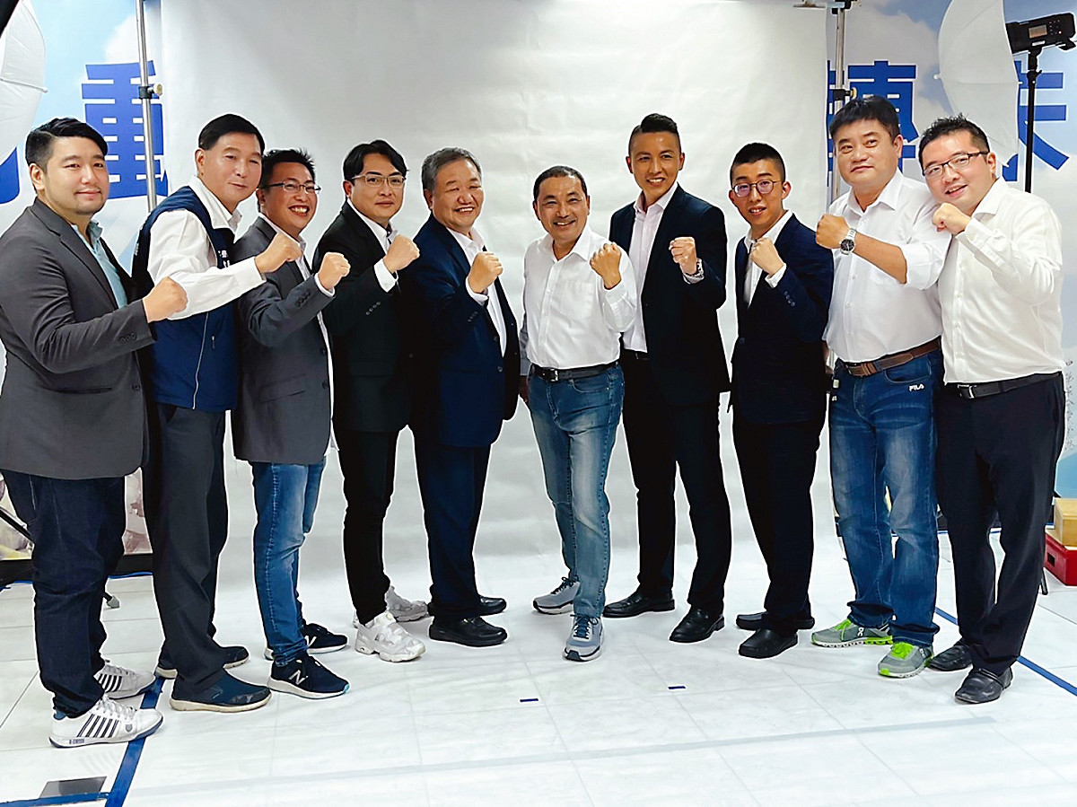 國民黨新北市黨部今、明兩天安排定侯和議員參選人拍攝競選定裝照。 圖：國民黨新北市黨部提供