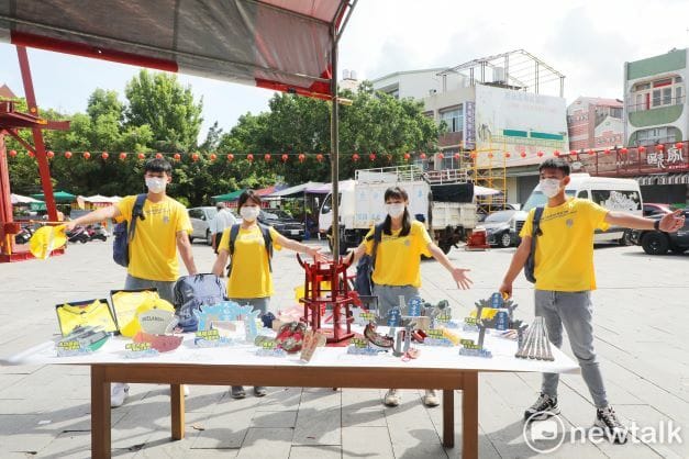 「做16歲」是台南獨特的傳統習俗，為了發揚府城「做16歲」的傳統文化，台南市政府今年再度與寺廟合作，將分別於7/23、7/31舉辦溪北場與溪南場相關活動，帶給在青年充實豐收的16歲成年禮。 圖：黃博郎／攝