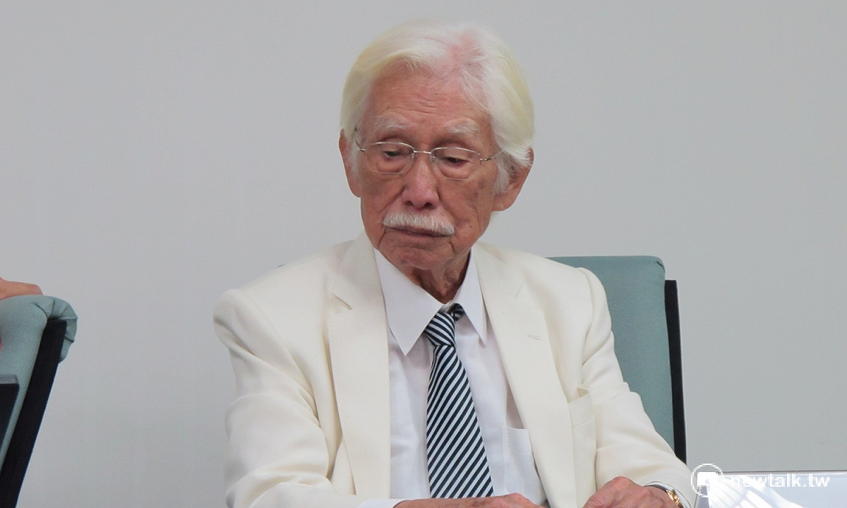 新台灣國策智庫創辦人辜寬敏28日出席民調公布記者會。 圖：林朝億/攝
