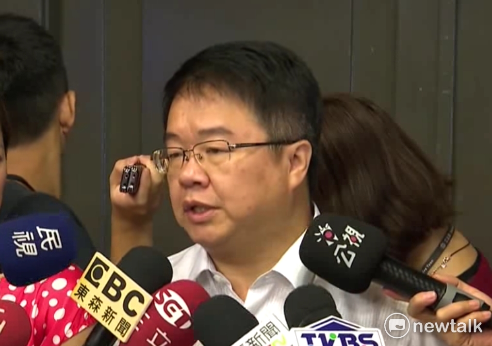 立法院民進黨團敲定臨時會的議程，將從1月5日起，一路開至小年夜（1月26日），圖為民進黨團幹事長吳秉叡。 圖：新頭殼資料照片