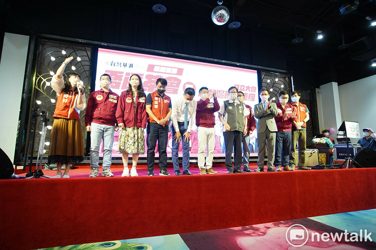 林智堅今與鄭文燦合體出席基進黨活動，強調桃園隊服務不分黨派、建設也不分黨派。 圖：林昀真／攝