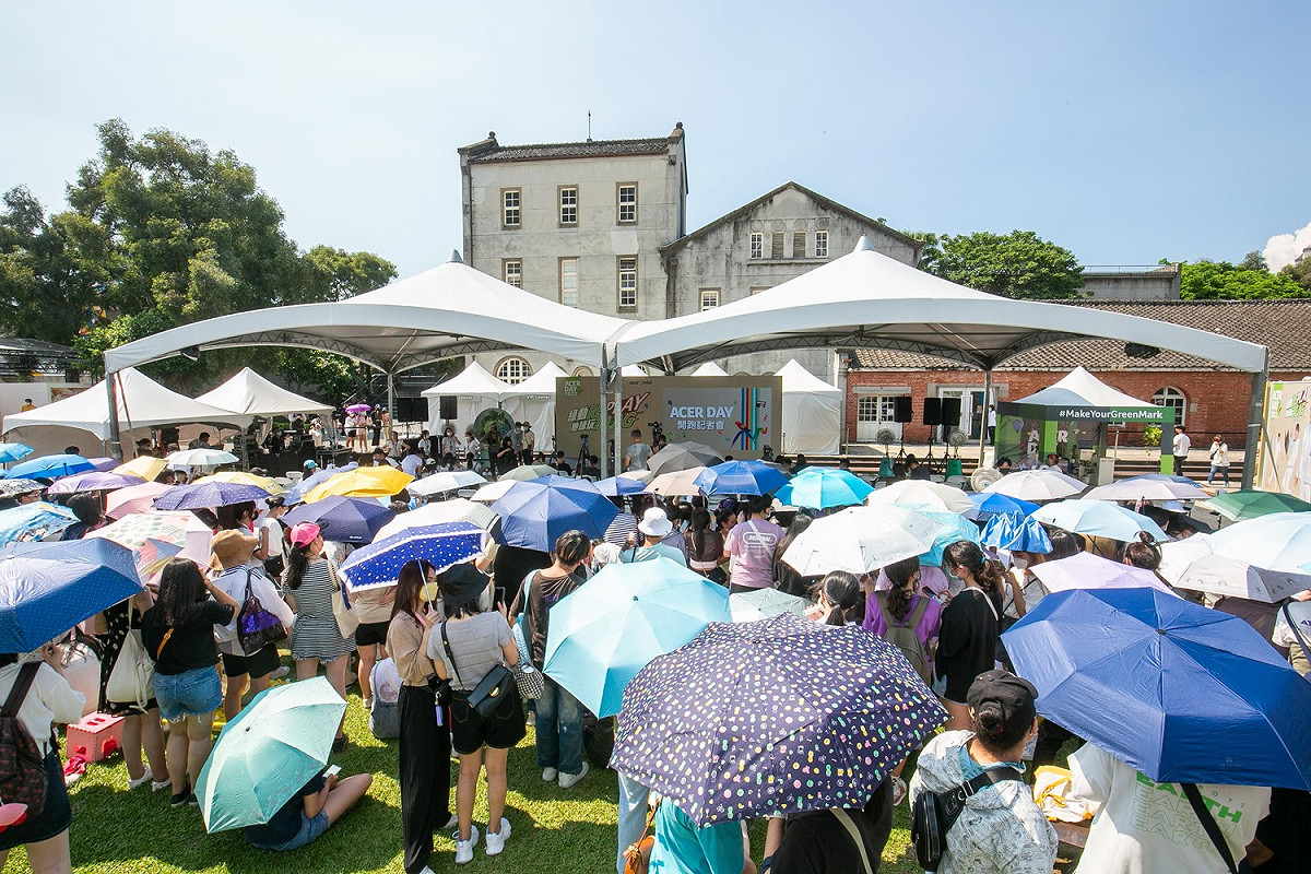 原子少年人氣團「地球」組合擔任Acer Day代言人現場人山人海 圖：acer/提供