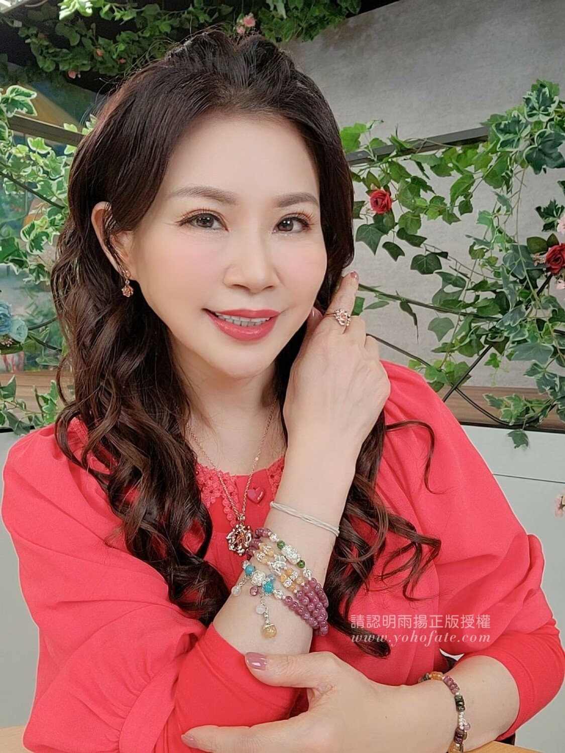 知名命理師雨揚老師，是業界有名的心靈導師，她目前任職雨揚國際董事長。 圖：雨揚國際／提供