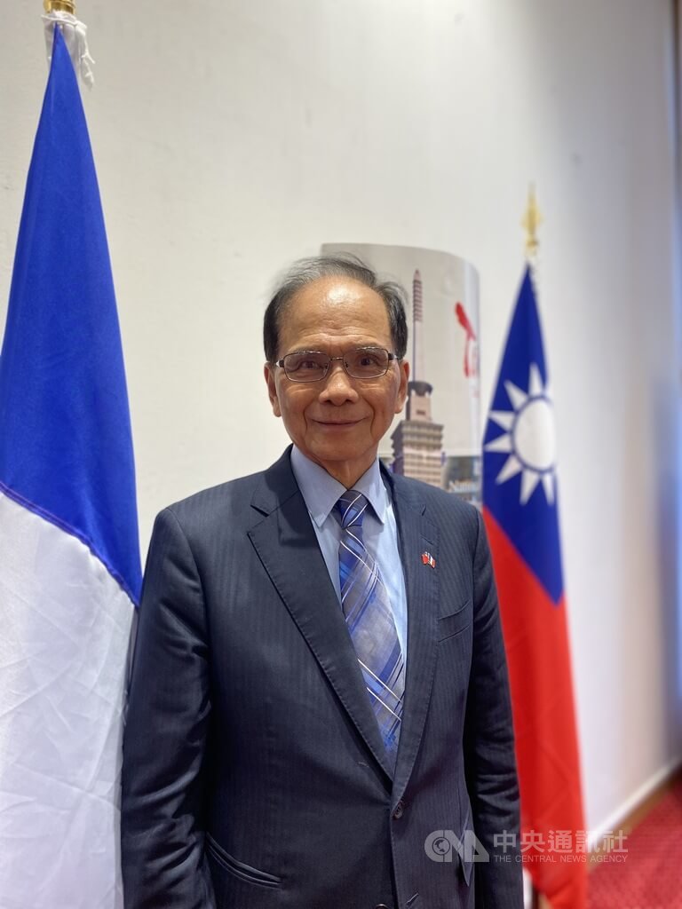 立法院長游錫堃率團抵法國，將參訪法國國會。他告訴中央社，台法關係深化，法國議員也敦促政府關心台灣，此行目的之一便是代表立法院感謝法國對台灣的支持。 圖：中央社