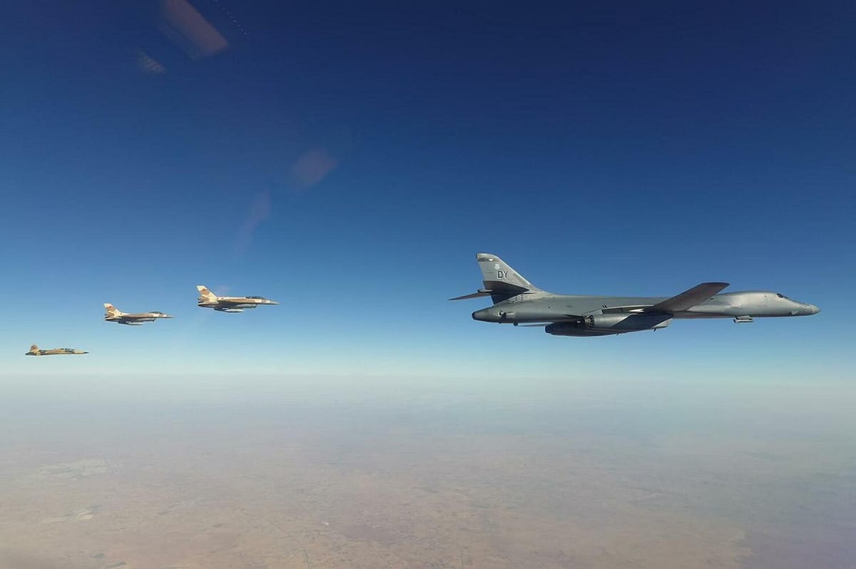 美國派出大量軍機在東海向中國展現實力 圖：翻攝自US Air Force推特